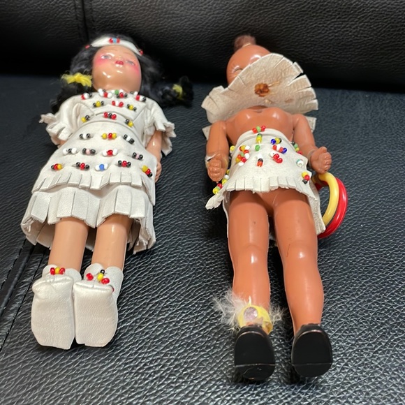 Vintage Boy and Girl Indian Dolls - Picture 6 of 11